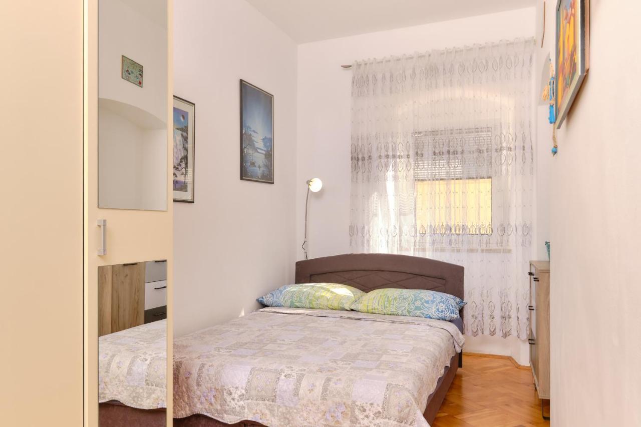 Snjezana Appartement Mali Lošinj Buitenkant foto