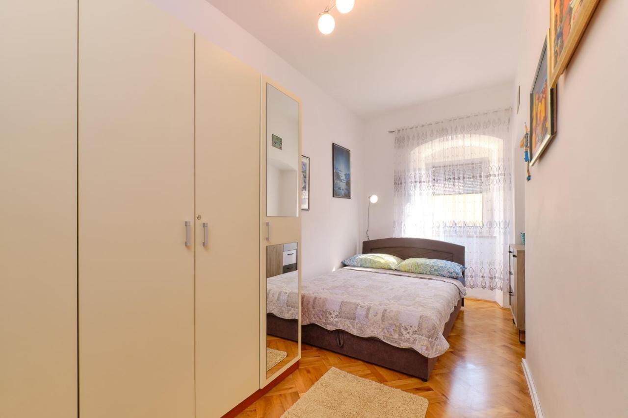 Snjezana Appartement Mali Lošinj Buitenkant foto